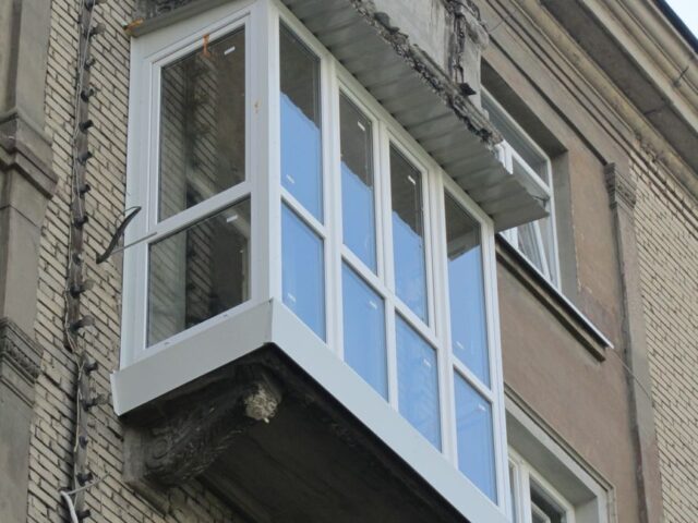 Балконы снаружи